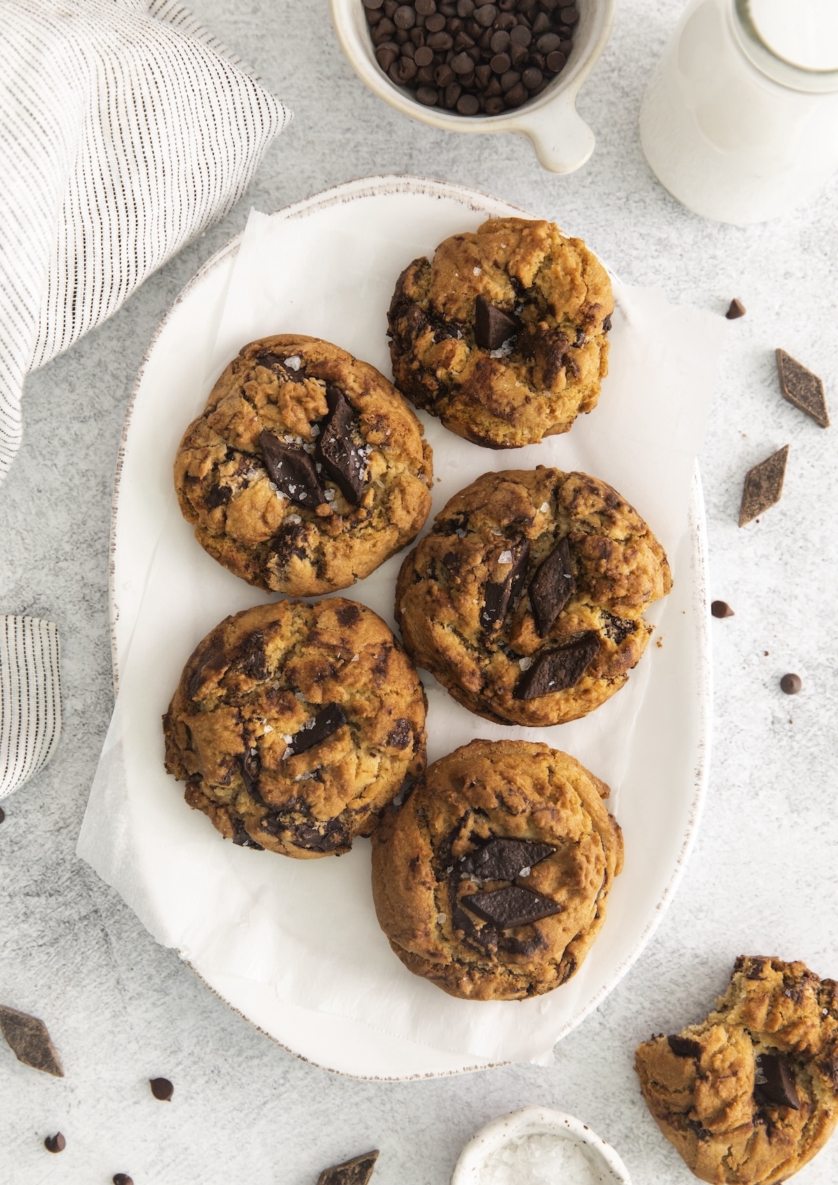 chocolate chip cookie in air fryer