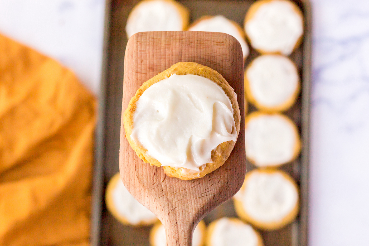 pumpkin cookies frosting