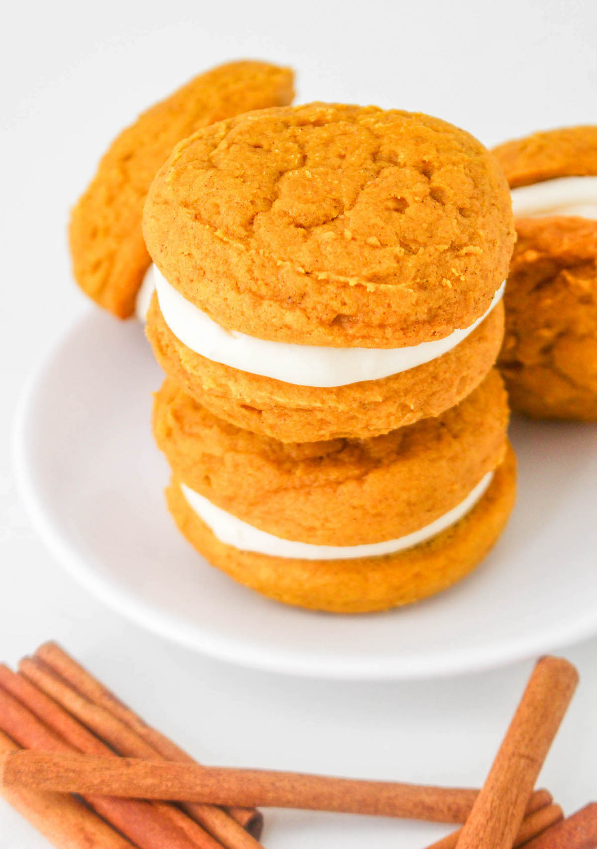 pumpkin pie whoopie pie