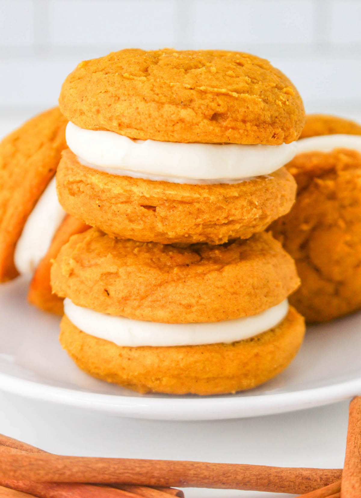 pumpkin whoopie pies