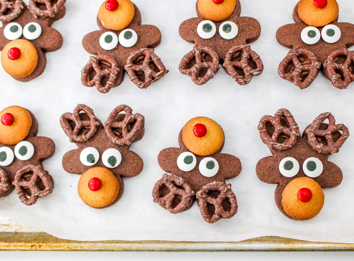 gingerbread man as reindeer