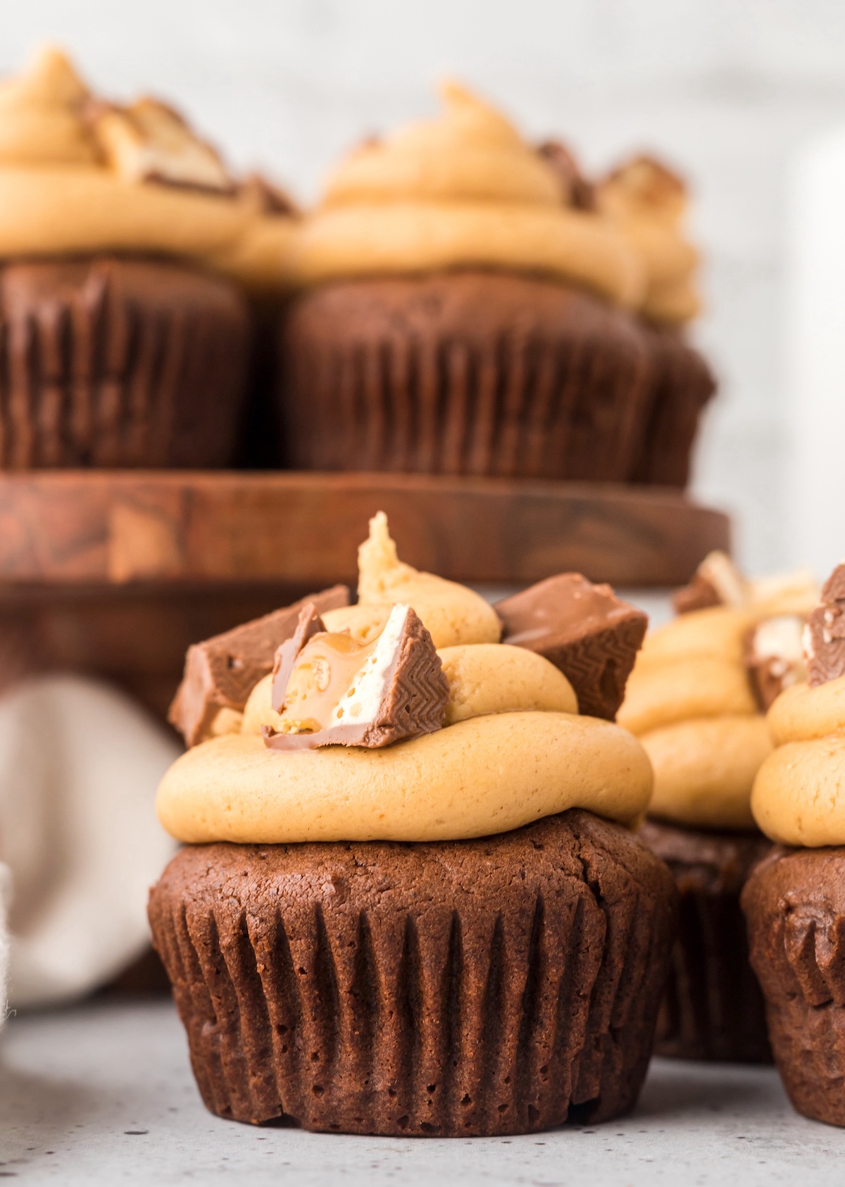 Snickers cupcakes