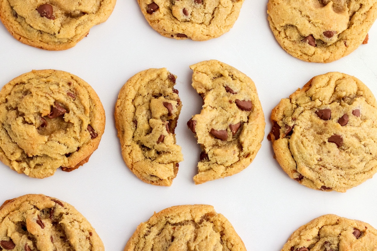 chocolate chip cookies