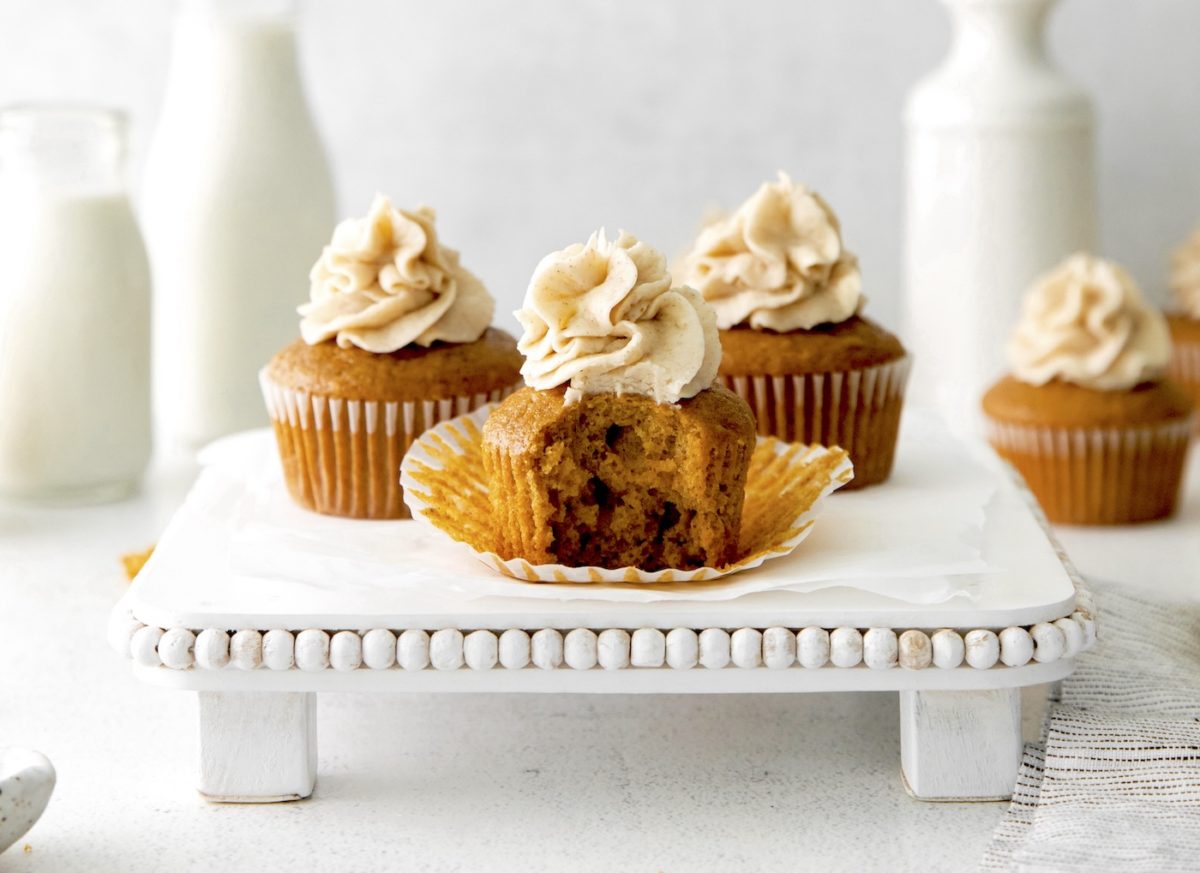 christmas gingerbread cupcakes