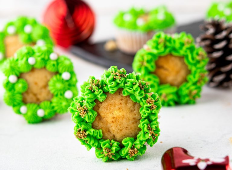 christmas wreath cupcake recipe