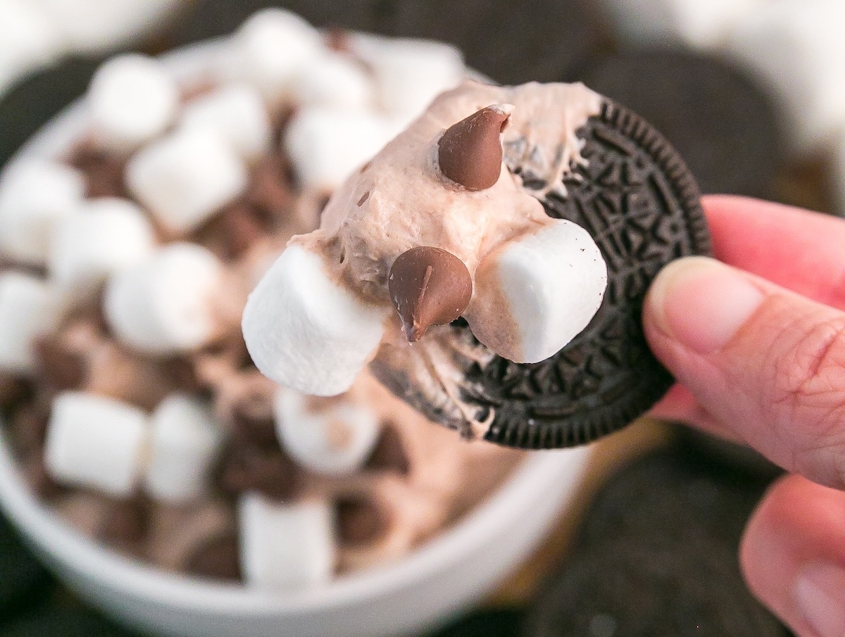 hot chocolate dip with cream cheese