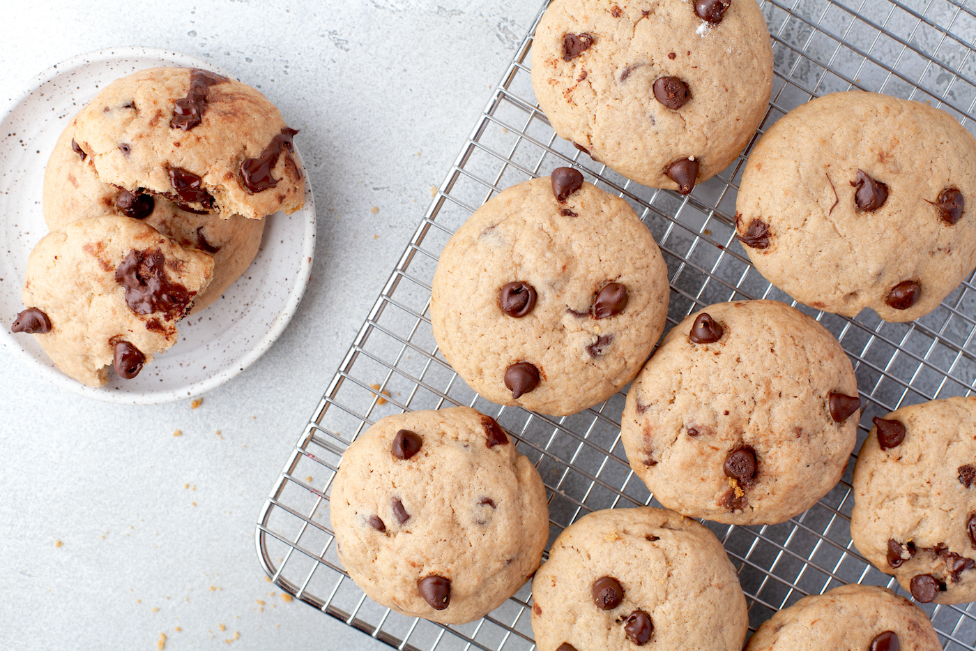 nutella stuffed chocolate chip cookies