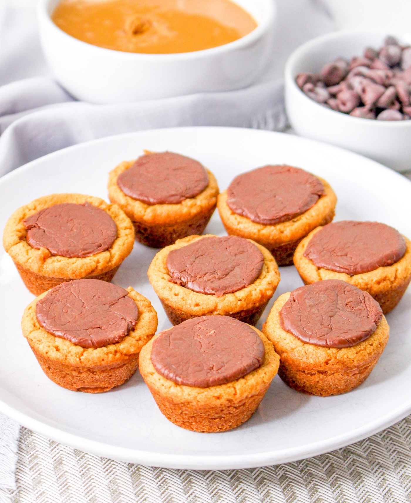 peanut butter cookie cups