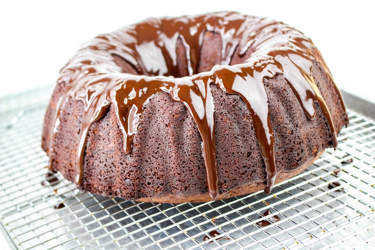 Chocolate sauce drizzled onto the bundt cake