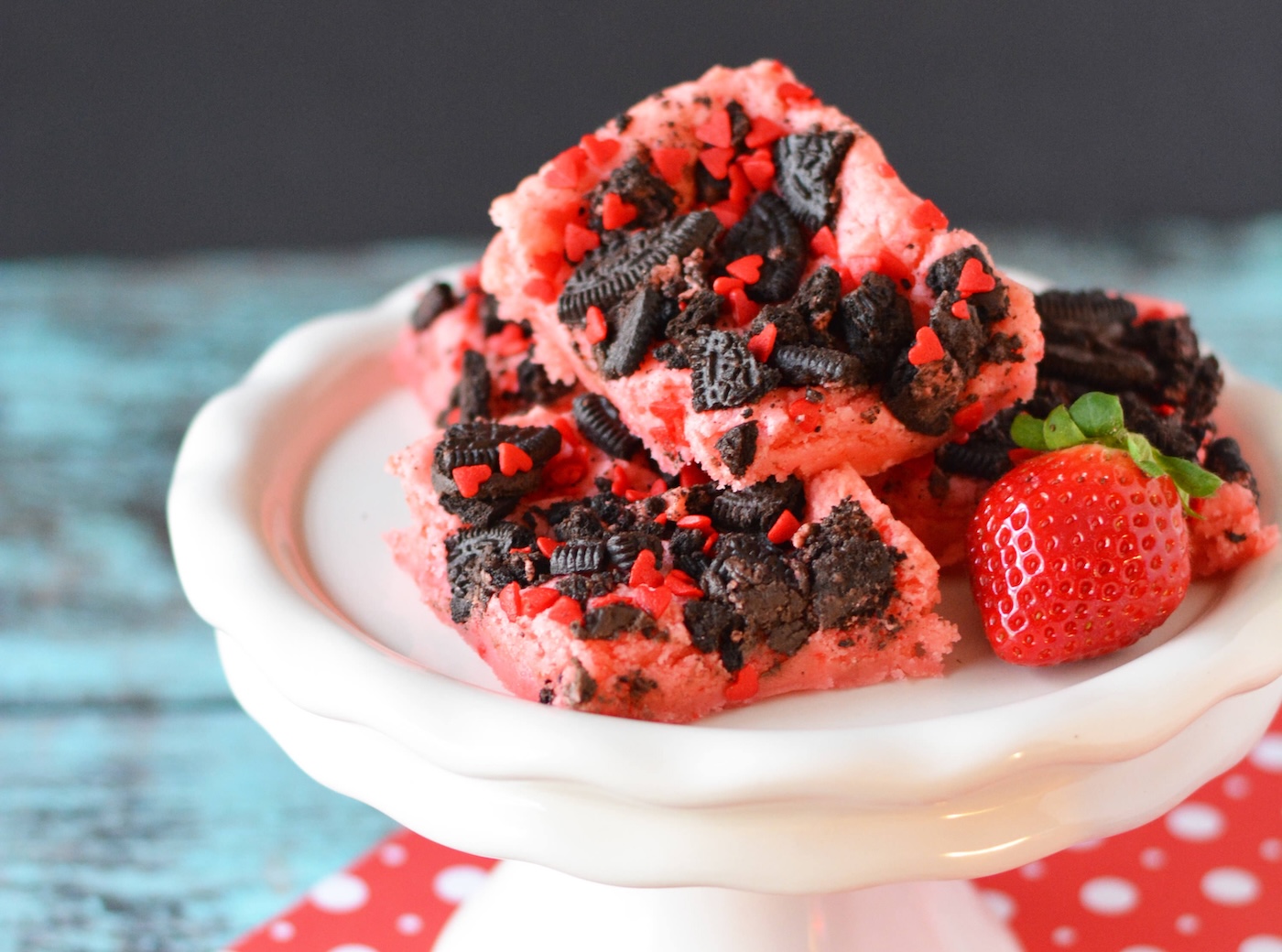 strawberry crunch brownies