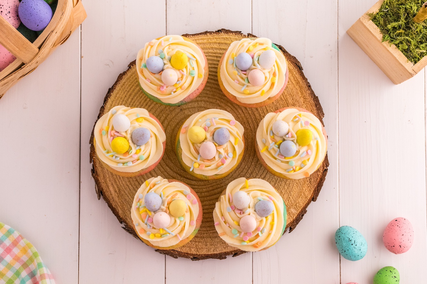 chocolate mini egg cupcakes