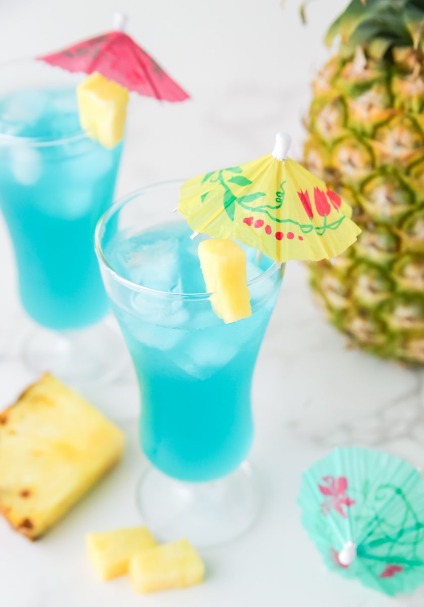 blue hawaiian punch cocktail