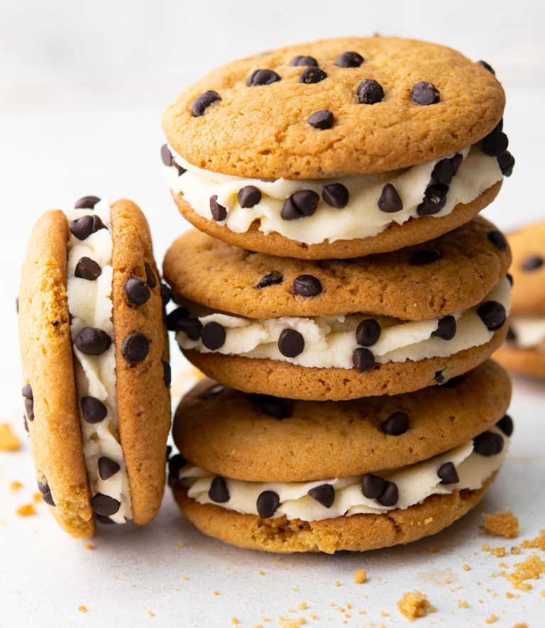chocolate chip sandwich cookies