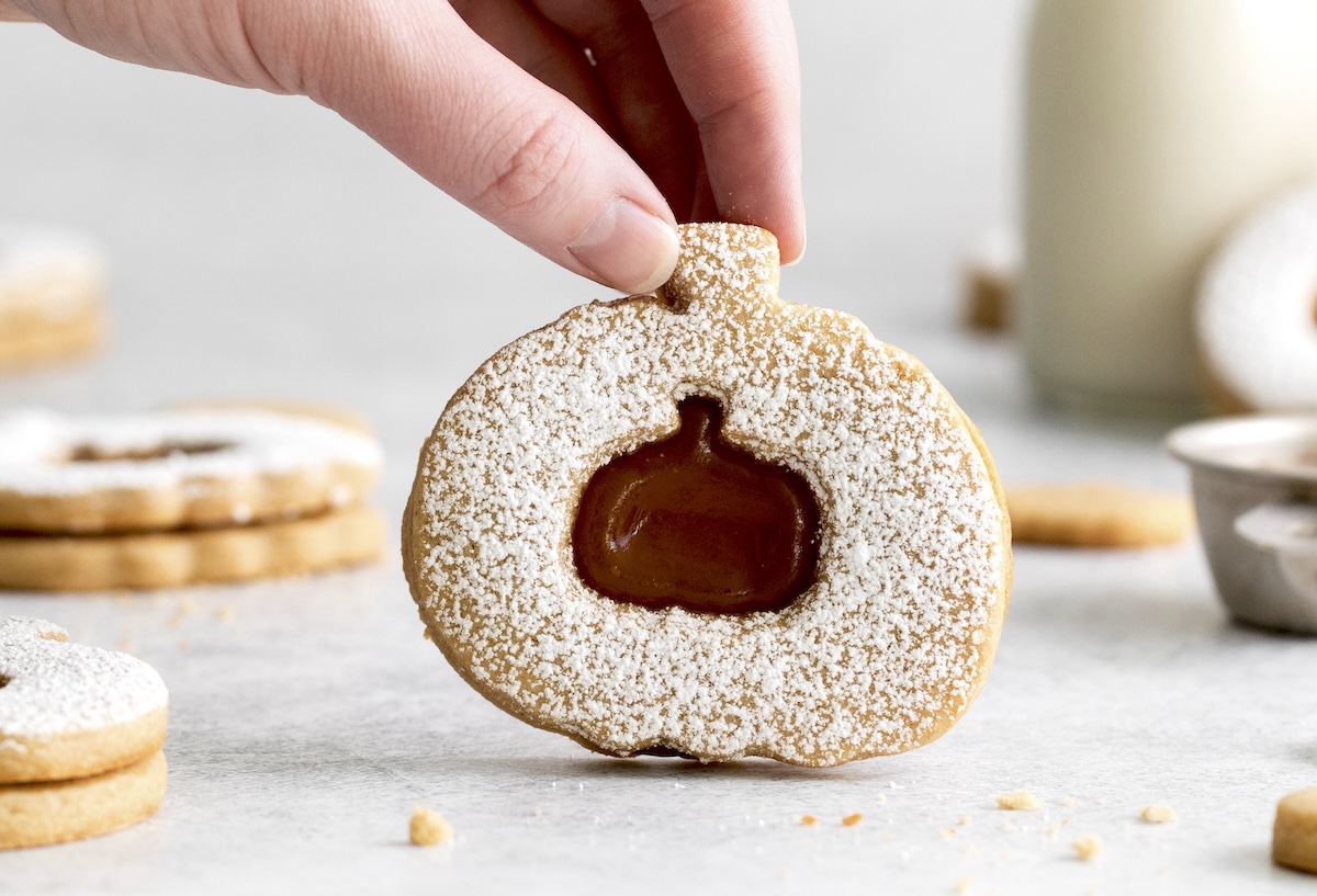 pumpkin linzer tart